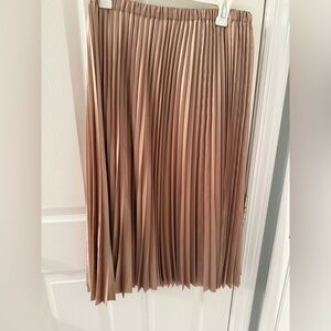 Banana Republic large shiny pleated midi skirt champagne color